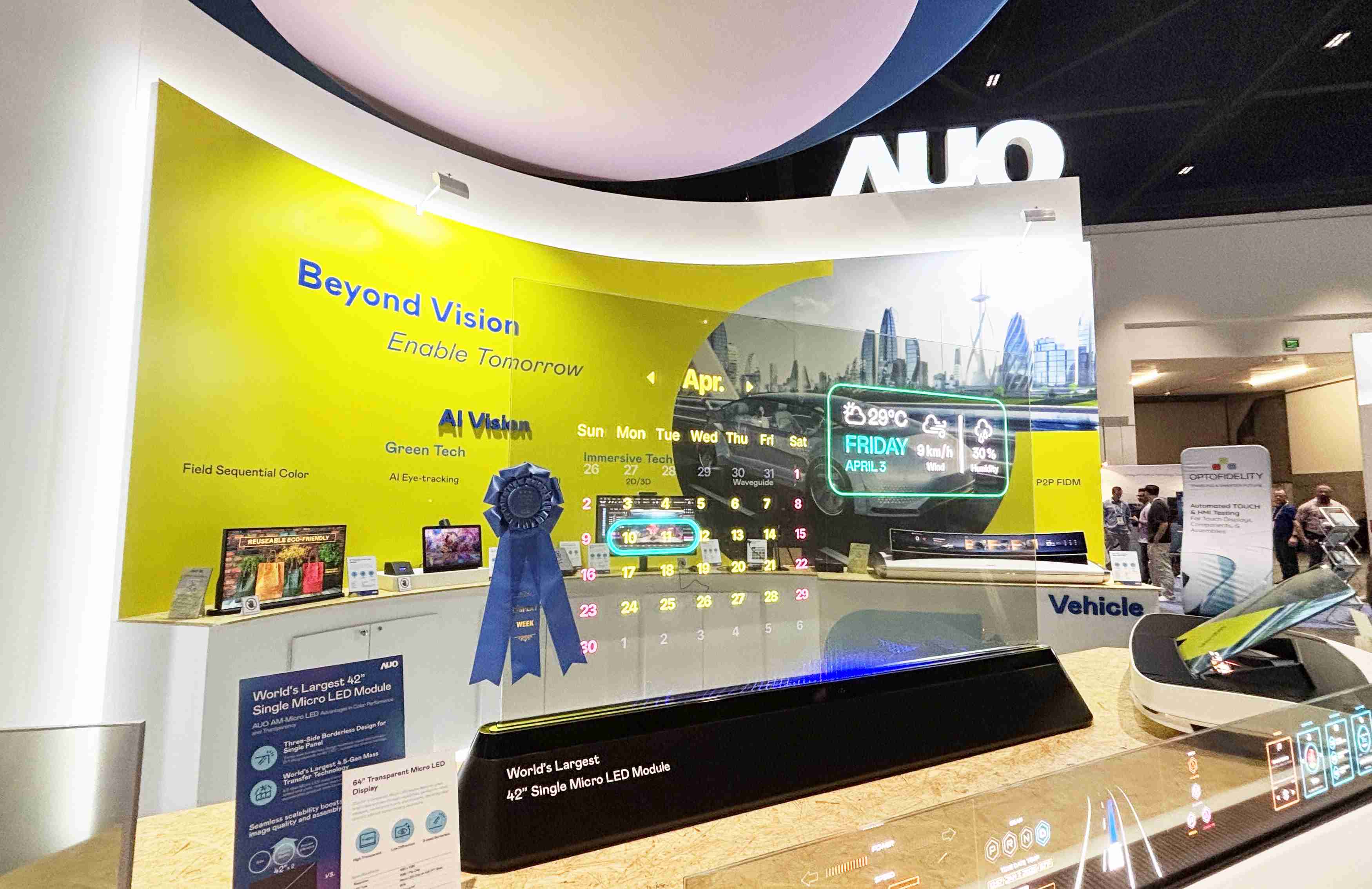 z6mg·人生就是博64吋透明Micro LED显示器获〝最佳Micro LED技术应用奖〞，，，，其绝妙的透明穿透特性，，，，同时具备1,000 nits的高亮度表现，，，，并透过精细的无缝拼接延伸，，，可依需求灵活应用于多元场域，，展现出Micro LED显示技术划时空的无限潜力